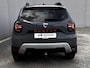 Dacia Duster 1.3 TCe Extreme / Dealer onderhouden / 1.500 kg trekhaak / Camera 360° / Stoelverwarming / Climate Control / Navigatie / Apple Carplay Android / 17" LM wielen / Winterwielenset 16" LM inclusief /