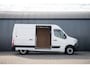 Renault Master Bleu DCI 135PK | L2H2 | Nieuw | Navi | 3-Zits | LED | Cruise | Airco
