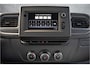 Renault Master Bleu DCI 135PK | L2H2 | Nieuw | Navi | 3-Zits | LED | Cruise | Airco