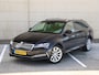 Skoda Superb Combi 1.4 TSI iV Style 218 pk DSG | Dealer onderhouden | Canton Audio | Navigatie | Elektrische voorstoelen | LED Matrix | Cruise Control | DCC |