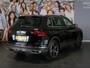 Volkswagen Tiguan 1.5 TSI Elegance - Trekhaak - Dodehoek - Draadloze telefoonlader - Navi - Stoel en Stuurverw