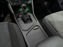 Volkswagen Tiguan 1.5 TSI Elegance - Trekhaak - Dodehoek - Draadloze telefoonlader - Navi - Stoel en Stuurverw