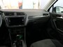 Volkswagen Tiguan 1.5 TSI Elegance - Trekhaak - Dodehoek - Draadloze telefoonlader - Navi - Stoel en Stuurverw