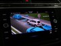 Volkswagen Tiguan 1.5 TSI Elegance - Trekhaak - Dodehoek - Draadloze telefoonlader - Navi - Stoel en Stuurverw