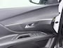Peugeot 3008 1.2T 131PK Automaat Leder Adap.Cruise Stoelverwarming Navi Ecc Apple Carplay Android Auto Blue Executive Pdc Lmv 17" Led Isofix DAB Bluetooth Dealeronderhouden Origineel Nederlandse Auto