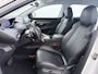 Peugeot 3008 1.2T 131PK Automaat Leder Adap.Cruise Stoelverwarming Navi Ecc Apple Carplay Android Auto Blue Executive Pdc Lmv 17" Led Isofix DAB Bluetooth Dealeronderhouden Origineel Nederlandse Auto
