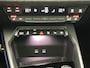 Audi A3 Sportback 45 TFSI e 272PK S edition Competition | Panorama-Dak | Sonos | Alcanatara | Sfeerverlichting-Plus | 18-Inch | Achterruitrijcamera | Stoelverwarming | Hold-Assist |