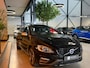 Volvo V60 2.4 D6 Twin Engine R-Design|Plug-in Hybrid | Leder|Memory|Schuifdak|Trekhaak 1.800kg trekgewicht|Rijklaar