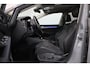 Volkswagen Golf 1.5 eTSI R-Line Edition LED/VIRTUAL/SFEER/PANO/ALCANTARA+S.VERWARMING+MEMORY/19" LMV/ACC/ECC/12 MND GARANTIE!