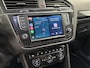Volkswagen Tiguan 1.4 TSI ACT Comfortline Business R PANO CARPLAY ECC TREKHAAK NAVI.
