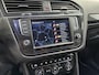 Volkswagen Tiguan 1.4 TSI ACT Comfortline Business R PANO CARPLAY ECC TREKHAAK NAVI.