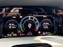 Volkswagen Golf 1.5 eHybrid Life Edition Panoramadak · Achteruitrijcamera · Draadloze telefoonlader · Stuur- & Stoelverwarming