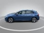 Volkswagen Golf 1.5 eHybrid Life Edition Panoramadak · Achteruitrijcamera · Draadloze telefoonlader · Stuur- & Stoelverwarming