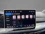 Volkswagen Golf 1.5 eHybrid Life Edition Panoramadak · Achteruitrijcamera · Draadloze telefoonlader · Stuur- & Stoelverwarming