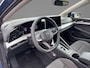 Volkswagen Golf 1.5 eHybrid Life Edition Panoramadak · Achteruitrijcamera · Draadloze telefoonlader · Stuur- & Stoelverwarming