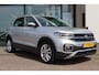 Volkswagen T-Cross 1.0 TSI Style 110PK | Achteruitrijcamera | Keyless entry/start | Voorstoelen verwarmd