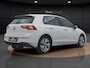 Volkswagen Golf 1.5 eHybrid Life Edition | Carplay | Stuur-/Stoelverwarming | Keyless | ACC | 17" |