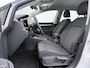 Volkswagen Golf 1.5 eHybrid Life Edition | Carplay | Stuur-/Stoelverwarming | Keyless | ACC | 17" |