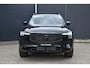 Volvo XC90 T8 Plug-in hybrid AWD Ultra Dark Black Edition | Lederen Sportstoelen | 360 graden Camera | 22 inch Lichtmetalen velgen | Harman Kardon | Panoramisch Schuif-/Kanteldak | Climate Pack | BLIS | Adaptieve Cruise Control | Pilot Assist |