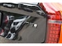 Volvo XC90 T8 Plug-in hybrid AWD Ultra Dark Black Edition | Lederen Sportstoelen | 360 graden Camera | 22 inch Lichtmetalen velgen | Harman Kardon | Panoramisch Schuif-/Kanteldak | Climate Pack | BLIS | Adaptieve Cruise Control | Pilot Assist |