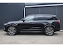 Volvo XC90 T8 Plug-in hybrid AWD Ultra Dark Black Edition | Lederen Sportstoelen | 360 graden Camera | 22 inch Lichtmetalen velgen | Harman Kardon | Panoramisch Schuif-/Kanteldak | Climate Pack | BLIS | Adaptieve Cruise Control | Pilot Assist |