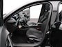 Peugeot 208 1.2 PureTech GT Pack Panormadak | Parkeersensoren Voor en Achter | Camera | 17" Lichtmetalen Velgen | Stoelverwarming | Apple Carplay/Android Auto
