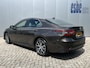 Toyota Camry 2.5 Hybrid Dynamic Navigatie ACC Adaptieve Cruise Control Camera Led Koplampen 18 Inch Velgen Apple Carplay Elektrische Stoelen Stoelverwarming DAB Parkeersensoren v+a NL Auto 1e Eigenaar BTW Auto