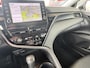 Toyota Camry 2.5 Hybrid Dynamic Navigatie ACC Adaptieve Cruise Control Camera Led Koplampen 18 Inch Velgen Apple Carplay Elektrische Stoelen Stoelverwarming DAB Parkeersensoren v+a NL Auto 1e Eigenaar BTW Auto