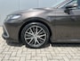 Toyota Camry 2.5 Hybrid Dynamic Navigatie ACC Adaptieve Cruise Control Camera Led Koplampen 18 Inch Velgen Apple Carplay Elektrische Stoelen Stoelverwarming DAB Parkeersensoren v+a NL Auto 1e Eigenaar BTW Auto