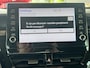 Toyota Camry 2.5 Hybrid Dynamic Navigatie ACC Adaptieve Cruise Control Camera Led Koplampen 18 Inch Velgen Apple Carplay Elektrische Stoelen Stoelverwarming DAB Parkeersensoren v+a NL Auto 1e Eigenaar BTW Auto