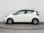 Hyundai i10 1.0i Comfort | Navigatie | Parkeer sensoren | in hoogte verstelbare stoel | Airco |