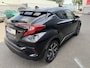 Toyota C-HR / C-HR+ 1.8 Hybrid Business Intro (Trekhaak - Camera - Stoelverwarming - Keyless Entry - 18"incl 4S - Adaptieve Cruise Controle - Automatische Airco - Navigatie)