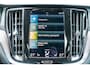 Volvo V60 T6 AWD Inscription Recharge R Line / Trekhaak / Stoelverwarming / Leder / 18 Inch /
