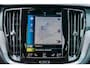 Volvo V60 T6 AWD Inscription Recharge R Line / Trekhaak / Stoelverwarming / Leder / 18 Inch /