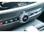 Volvo V60 T6 AWD Inscription Recharge R Line / Trekhaak / Stoelverwarming / Leder / 18 Inch /