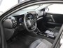 Citroën E-C4 You 50 kWh 136PK | 1ste eigenaar | ACCU 97% | AppleCarplay/Android Auto | Climate Control | Cruise Control | Camera | FASE 3 | LM Velgen | Isofix | Armsteun | Parkeersensoren | Warmtepomp |