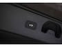 Lynk & Co 02 More 66 kWh | Panoramadak | 360 camera | Harman Kardon audio | Dodehoekdetectie | Stoel/Stuurverwarming | Apple CarPlay/Android Auto | 20"LM-velgen | Elektrisch bedienbare voorstoelen met geheugenfunctie | Klimaat warmtepomp | Elektrisch bedienbare achterklep |