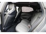 Lynk & Co 02 More 66 kWh | Panoramadak | 360 camera | Harman Kardon audio | Dodehoekdetectie | Stoel/Stuurverwarming | Apple CarPlay/Android Auto | 20"LM-velgen | Elektrisch bedienbare voorstoelen met geheugenfunctie | Klimaat warmtepomp | Elektrisch bedienbare achterklep |
