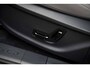 Lynk & Co 02 More 66 kWh | Panoramadak | 360 camera | Harman Kardon audio | Dodehoekdetectie | Stoel/Stuurverwarming | Apple CarPlay/Android Auto | 20"LM-velgen | Elektrisch bedienbare voorstoelen met geheugenfunctie | Klimaat warmtepomp | Elektrisch bedienbare achterklep |