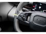 Lynk & Co 02 More 66 kWh | Panoramadak | 360 camera | Harman Kardon audio | Dodehoekdetectie | Stoel/Stuurverwarming | Apple CarPlay/Android Auto | 20"LM-velgen | Elektrisch bedienbare voorstoelen met geheugenfunctie | Klimaat warmtepomp | Elektrisch bedienbare achterklep |