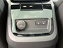 Volvo V60 2.0 T6 Plug-in hybrid AWD Ultra Dark | Google | Long Range | Schuif-/Kanteldak | Adaptieve Cruise Control | DAB | Head-Up Display | Camera | Stoelverwarming Voor + Achter | Harman Kardon Audio | Getint Glas | Zitverlenging | Elek. Stoelen | Memory | 19" LM