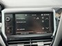 Peugeot 2008 1.2 Turbo 110 pk Allure | Navigatie | 6-bak | Achteruitrijcamera | LED-dagrijverlichting | Apple Carplay | Trekhaak | Hoge instap | 16 inch Licht-metalen Velgen | Climate Control | Cruise Control |