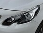 Peugeot 2008 1.2 Turbo 110 pk Allure | Navigatie | 6-bak | Achteruitrijcamera | LED-dagrijverlichting | Apple Carplay | Trekhaak | Hoge instap | 16 inch Licht-metalen Velgen | Climate Control | Cruise Control |