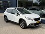 Peugeot 2008 1.2 Turbo 110 pk Allure | Navigatie | 6-bak | Achteruitrijcamera | LED-dagrijverlichting | Apple Carplay | Trekhaak | Hoge instap | 16 inch Licht-metalen Velgen | Climate Control | Cruise Control |