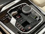 BMW X5 xDrive50e High Executive M Sport / Achteras besturing / Head-UP / Panodak / Luchtvering / Soft Close / Harman-Kardon / Trekhaak / Park Assist Prof / Individual Leder Merino / Zwarte Hemel / 1e Eigenaar!