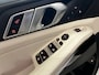 BMW X5 xDrive50e High Executive M Sport / Achteras besturing / Head-UP / Panodak / Luchtvering / Soft Close / Harman-Kardon / Trekhaak / Park Assist Prof / Individual Leder Merino / Zwarte Hemel / 1e Eigenaar!