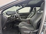 Kia EV6 GT AWD 77.4 kWh / 585PK / Fabrieksgarantie tot 06-2031 & 150.000km / SOH 100% / Panormadak Schuifdak / Dealer Onderhouden / Eerste Eigenaar / HUD / Meridian Audio / 360 Camera / Sport & Kuipstoelen / CCS Snelladen / Elektr. Achterklep / Stoel Verwarming / Stuurwiel Verwarming / Achterbank Verwarming / NAP / DAB /