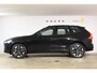 Volvo XC60 T6 350PK Plug-in hybrid AWD Ultra Dark / Adaptieve Cruise control / Head-up Display / Elektrisch glazen panorama-dak / Elektrische stoelen met geheugen / Stuurverwarming / Stoelverwarming v+a / 360 Camera / Harman Kardon / Semi-elektrisch inklapbare trekhaak