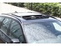 Volvo XC60 T6 350PK Plug-in hybrid AWD Ultra Dark / Adaptieve Cruise control / Head-up Display / Elektrisch glazen panorama-dak / Elektrische stoelen met geheugen / Stuurverwarming / Stoelverwarming v+a / 360 Camera / Harman Kardon / Semi-elektrisch inklapbare trekhaak