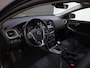 Volvo V40 2.0 D2 Momentum | Navigatie | Voorstoelen verwarmd | Verwarmde voorruit |